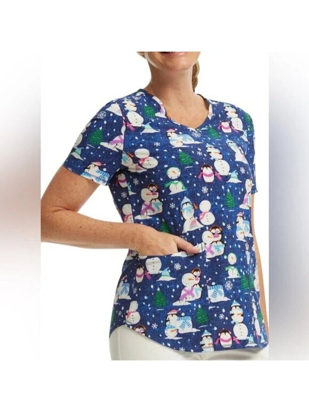 ✨ScrubStar Winter Seasonal Print Top NWT S XS